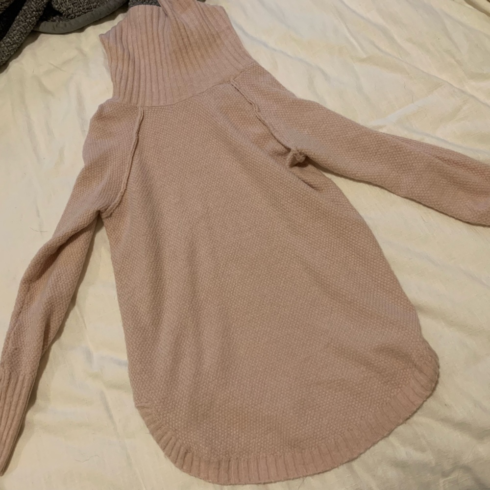Pink Republic Blush sweater- turtleneck